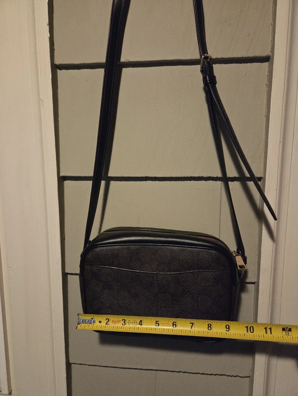 Coach CR135 Signature Canvas Camera Bag Crossbody Brown Black Gold Hardware EUC - Picture 8 of 11